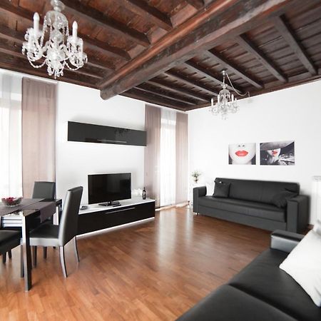64 Suites Apart Рим Номер фото