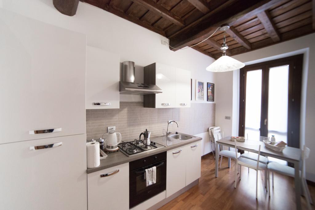 64 Suites Apart Рим Экстерьер фото