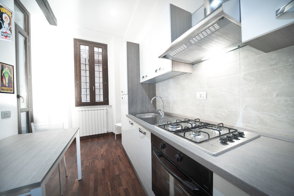 64 Suites Apart Рим Экстерьер фото