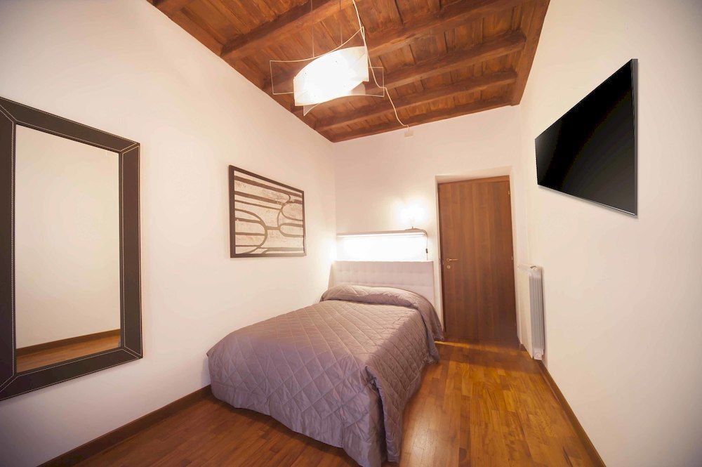 64 Suites Apart Рим Экстерьер фото