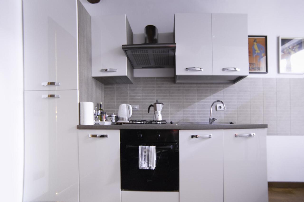 64 Suites Apart Рим Номер фото